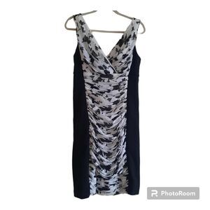 WHITE HOUSE BLACK MARKET Dress  Floral Ruched Slimming Sleeveless